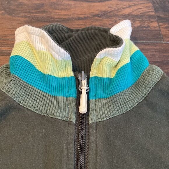 Lululemon Army Green zip up sweatshirt size 6 no size tag check pics GUC - Picture 2 of 10